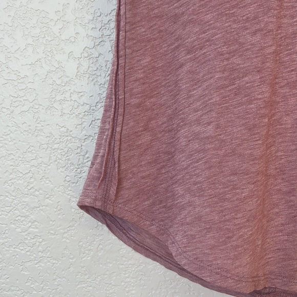 We The Free Free People Clementine V Neck Tee Shirt Top Berry Pink size Small - Picture 7 of 11